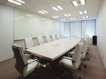 会議室テーブル1